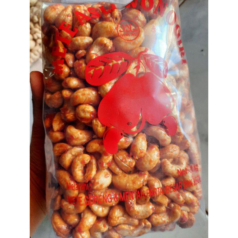 

KACANG METE PEDAS MANIS 1kg 500gram 250gram