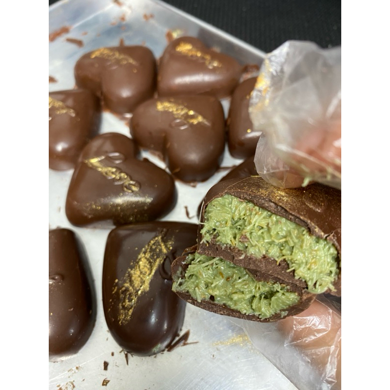 

RiDn coklat dubai love 40gram isi kunafa pistachio asli