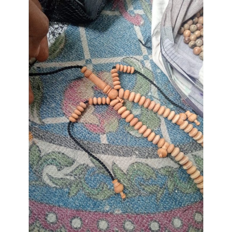 tasbih sovenir tijani / toriqoh maroco Cendana lokal 100 butir UK 10×6