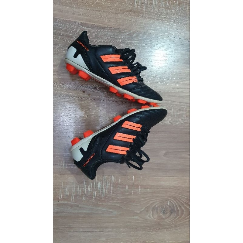 Adidas predator size 39 ⅓ made in cambodia