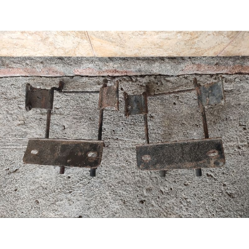 Pangkon Lampu Dudukan Lampu MP Hiu Lama Megapro Primus Ori Original