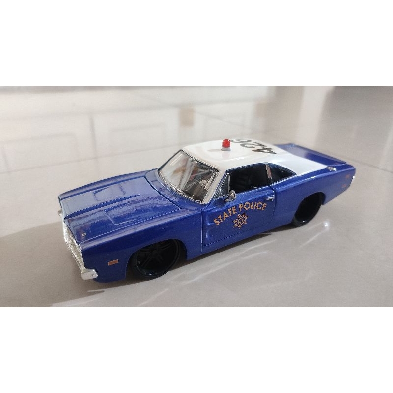 Diecas Maisto 1:24 Dodge Charger R/T