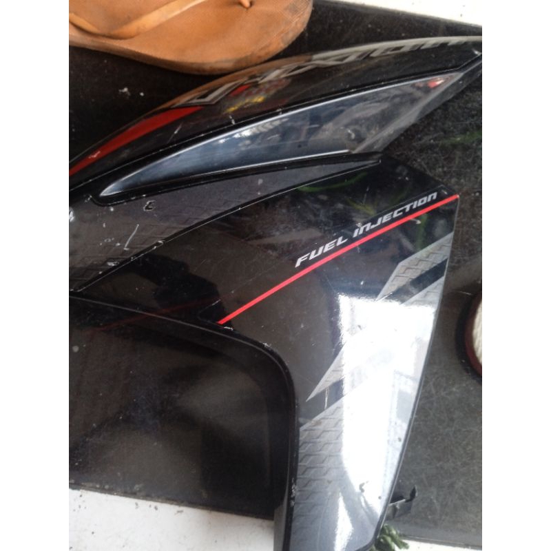 sayap tangki Yamaha Vixion new original