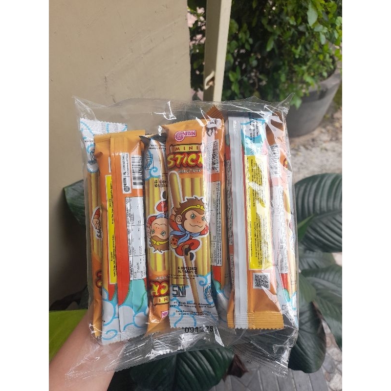 

Nissin Mini Stick Biskuit (isi 10) Snack Cemilan