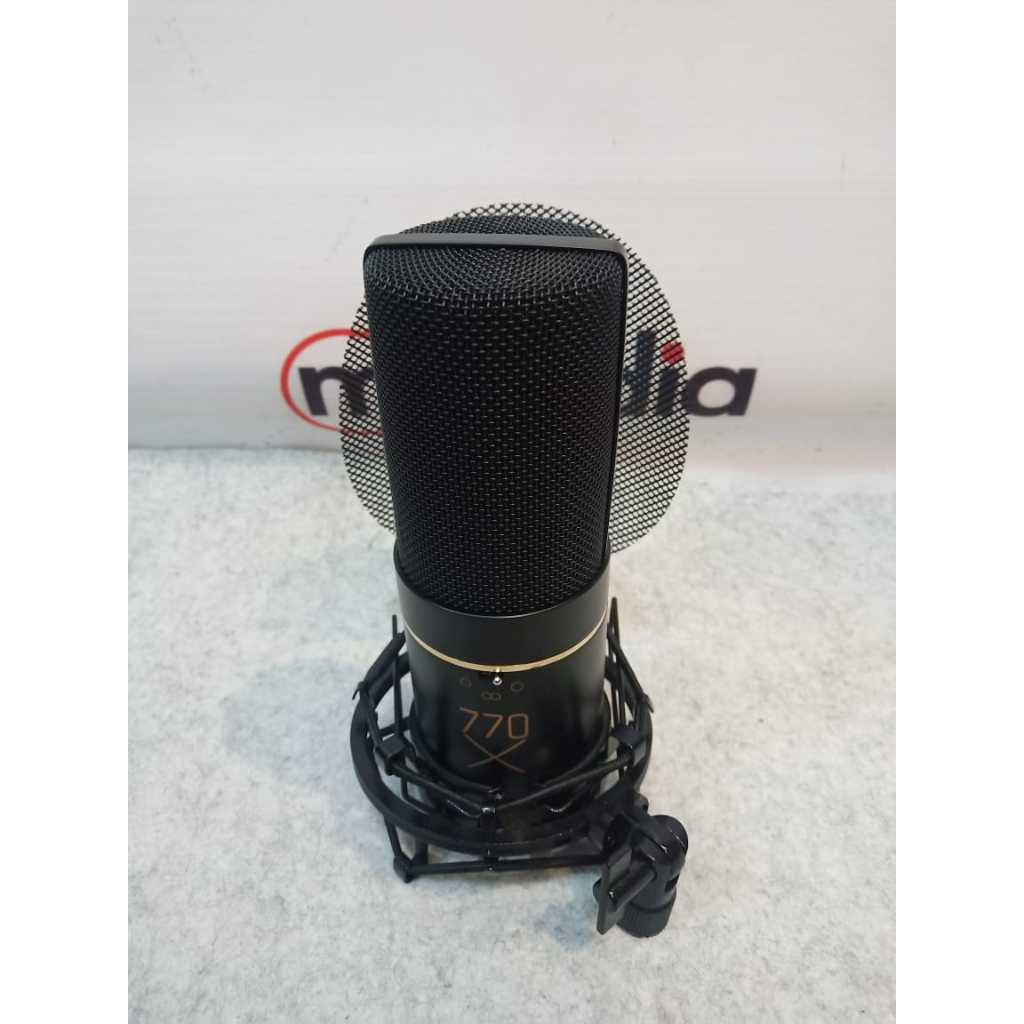 MXL 770X, Multi-Pattern Vocal Condenser Microphone Package