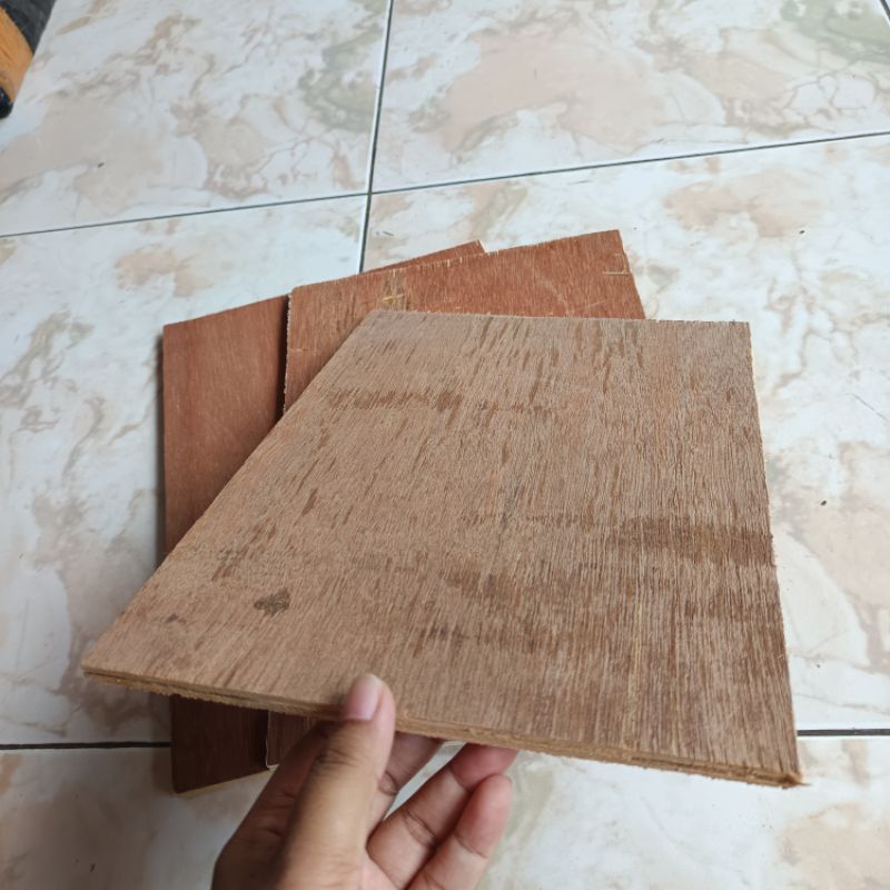 Triplek Meranti 9mm ukuran 22cmx30cm