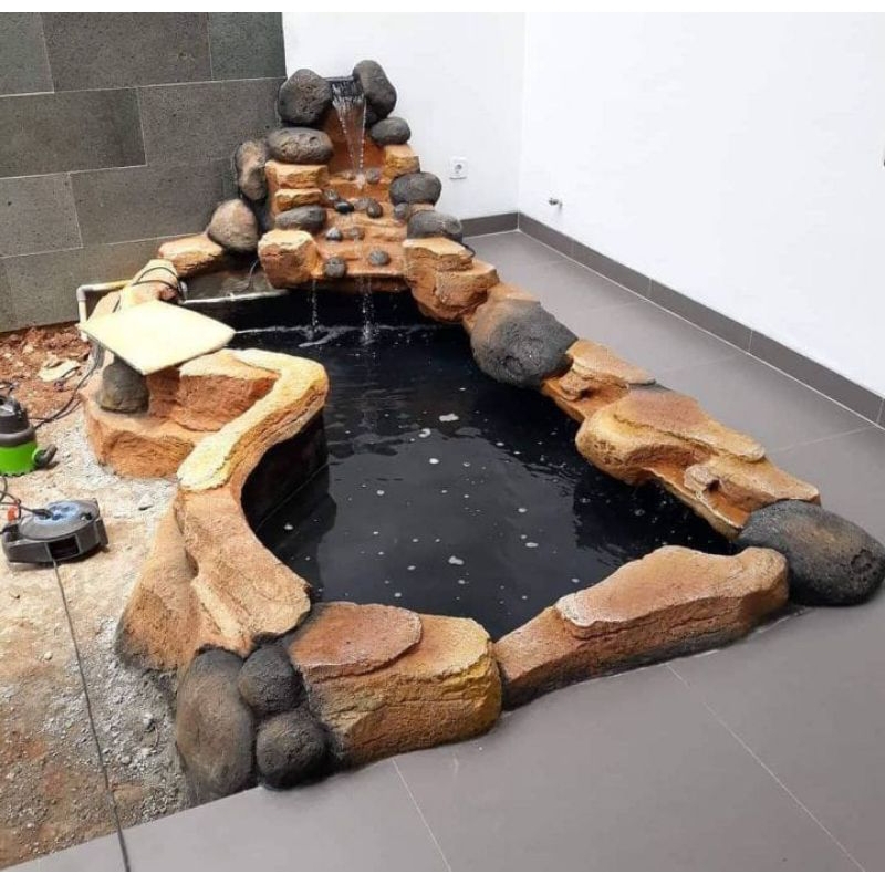 Taman tebing relief minimalis