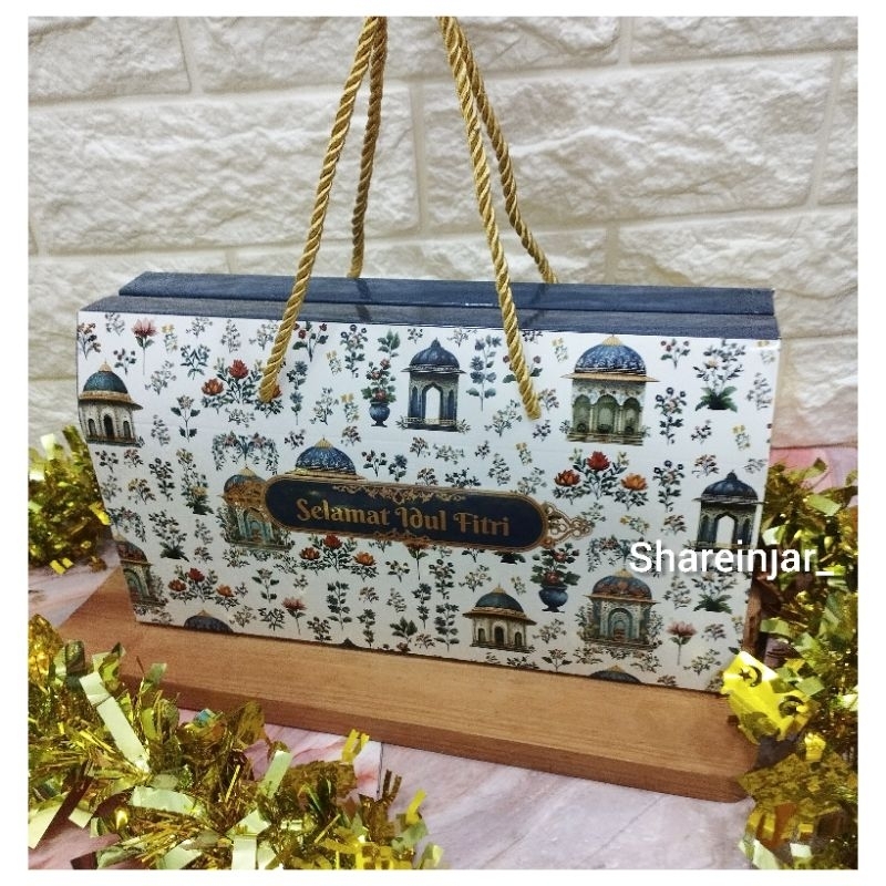 

Box Lebaran Untuk 3 Toples Jar Tabung-Goodie Bag Kotak Kado Souvenir Idul Fitri