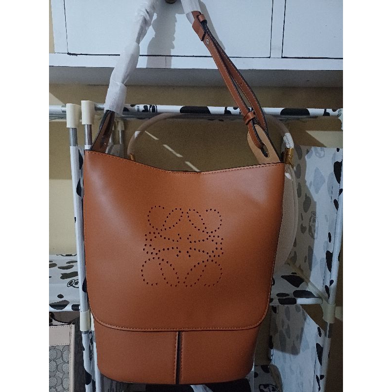 tas loewe anagram kulit asli