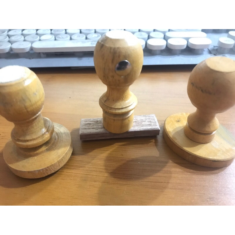 

STEMPEL KAYU BAHAN KARET RESIN