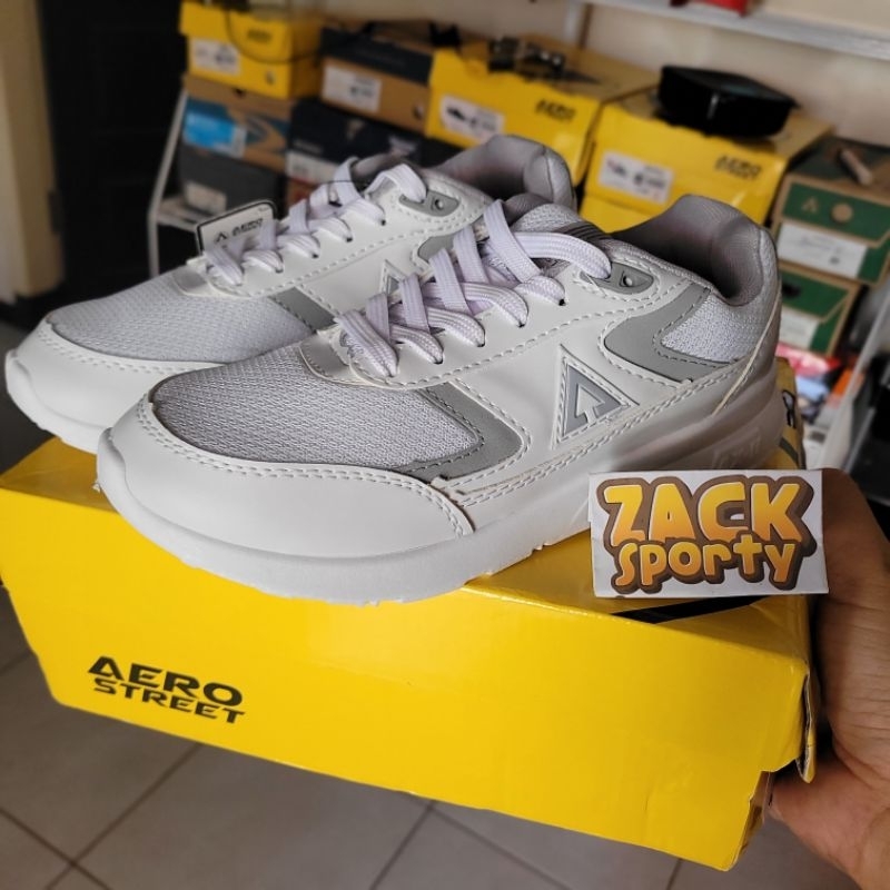 Aerostreet osaka white