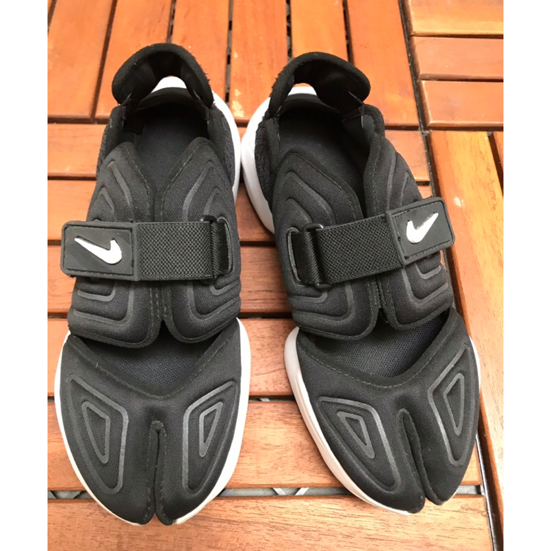 Preloved Nike Aqua Rift Black White Original
