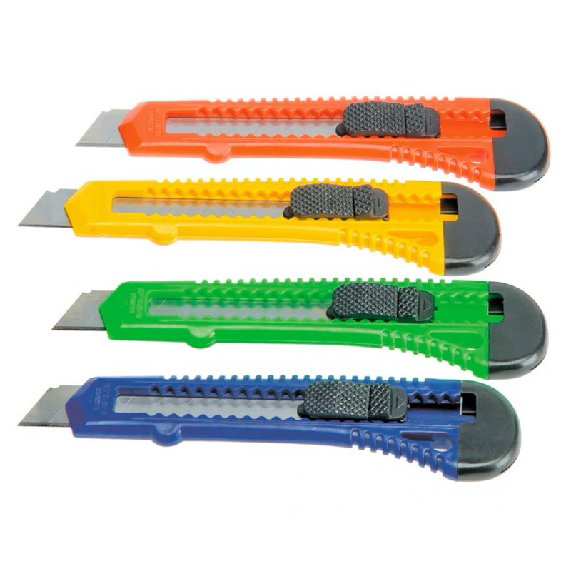 

Cutter pemotong ukuran Sedang