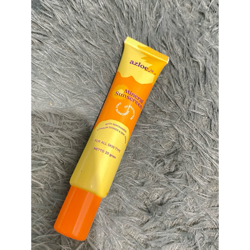 azloe tinted sunscreen preloved isi 90%