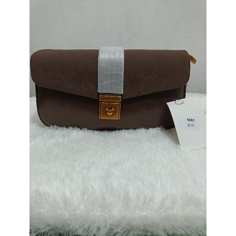 Tas Disney Selempang Coklat Suede ( Disney Eropa )