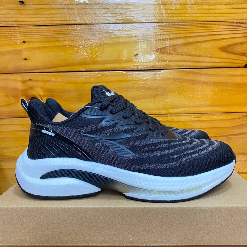 SEPATU DIADORA PRIA DIADORA KAVIAR BLACK SILVER COD ORIGINAL SNEAKER SPORTY RUNNING MEN