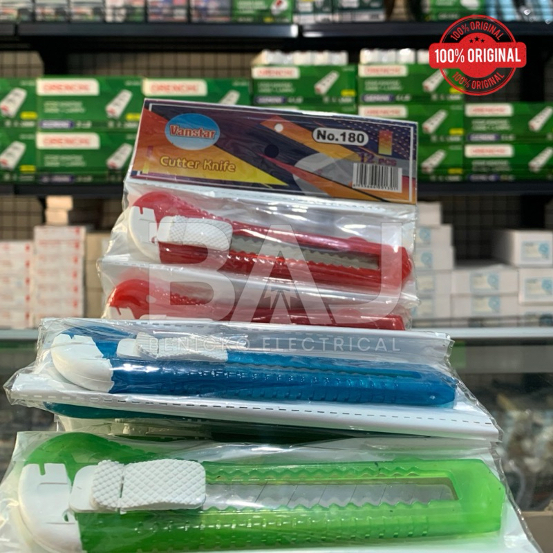 

Pisau cutter besar 18mm alat pemotong kertas