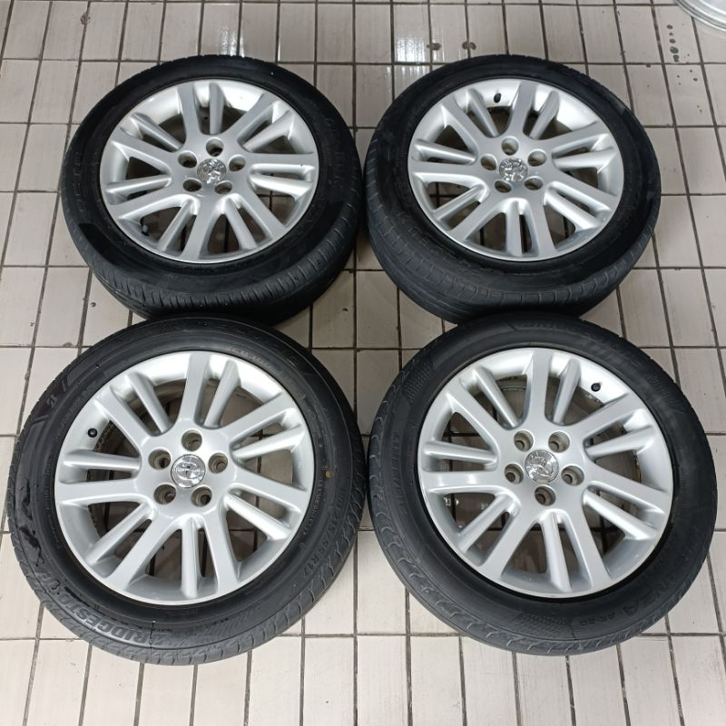 Velg Mobil Second Oem Toyota Camry Ring 17 pcd 5x114.3 + Ban 215 55 R17