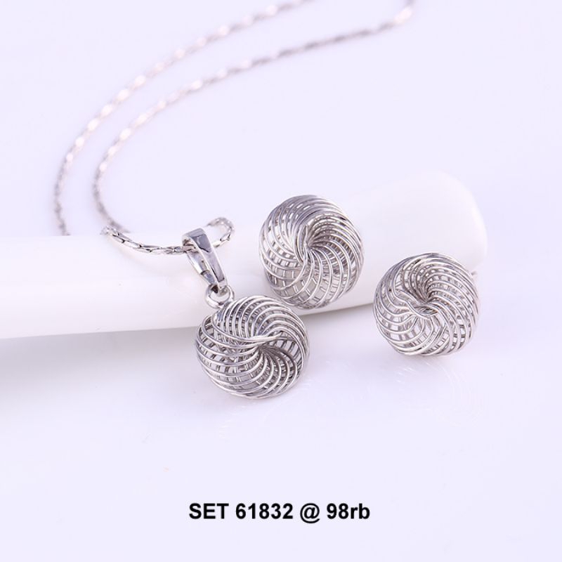 set perhiasan xuping putih 61832