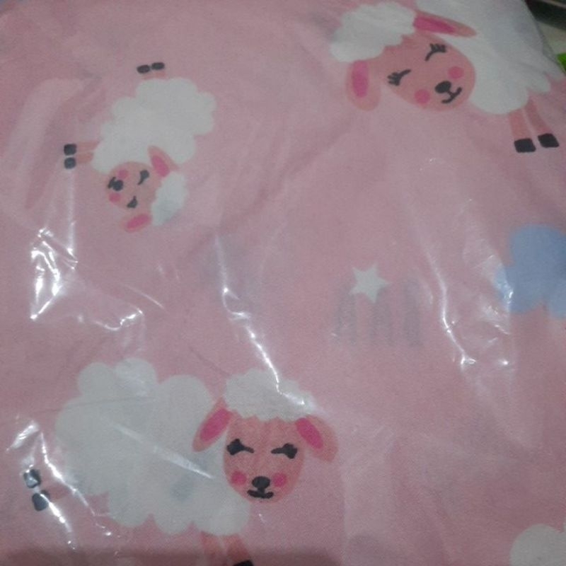 sprei ukuran 200×180×20