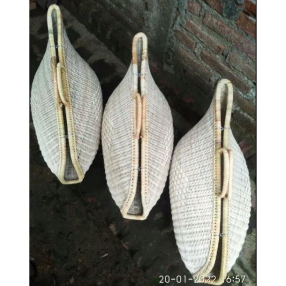 Diskon Belanja kisa ayam mewah full rotan bulat