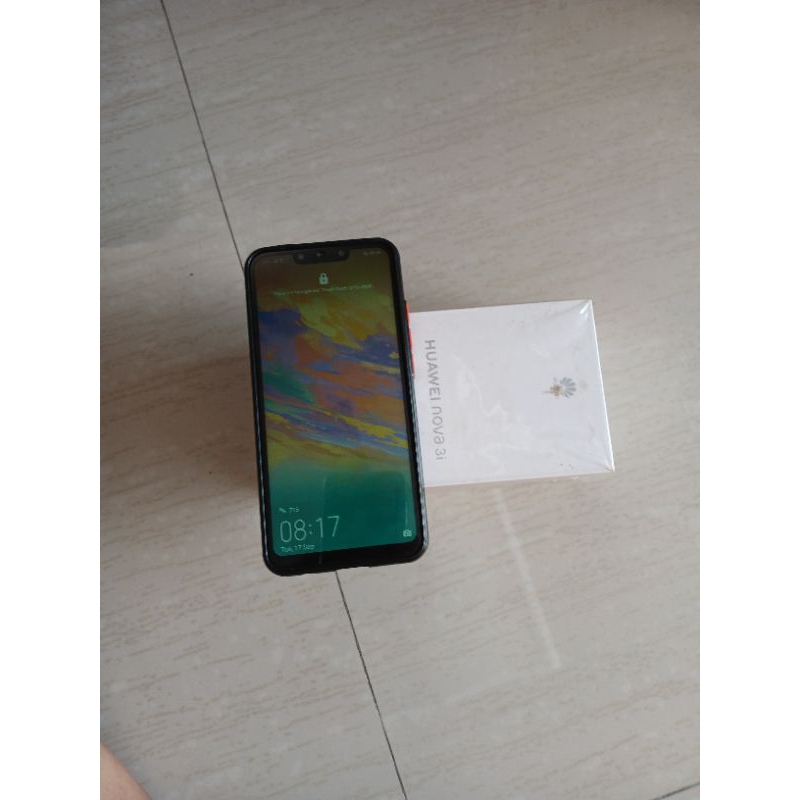 hp android second huawei nova 3i ram 4gb internal 128gb harga nego