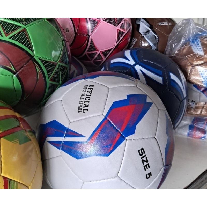 Bola sepak / bola kaki / bola lapang  / bola  sepak no 4 / bola no 5  / bola sepak dewasa / bola sep