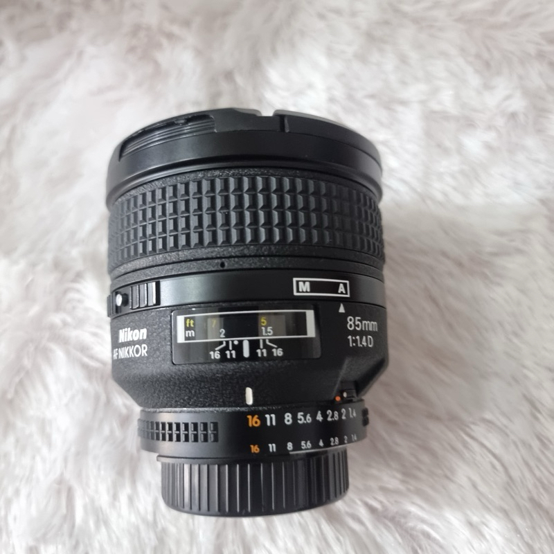 nikon 85mm f1.4 D