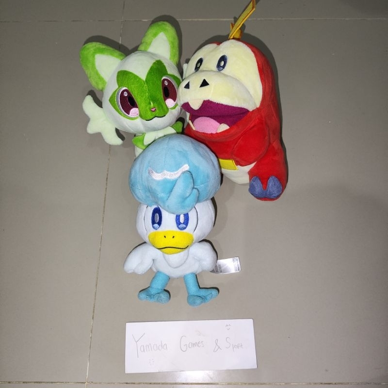 (SET ISI 3) BONEKA POKEMON CENTER PIKACHU SPRIGATITO FUECOCO QUAXLY ORI PLUSH DOLL NEW POKCEN MAINAN