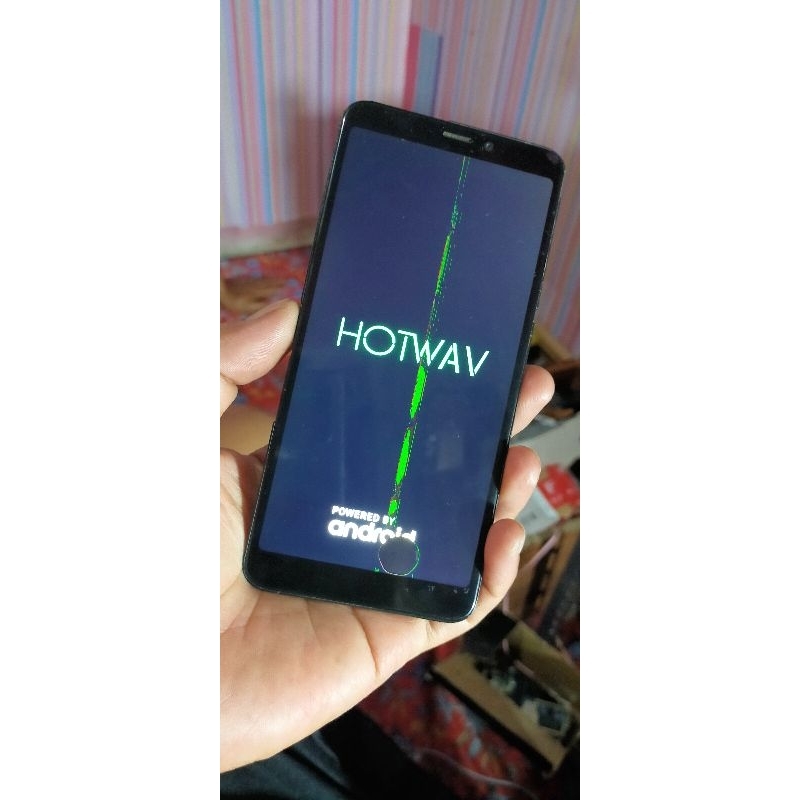 hotwav m5 minus mentok di logo di cas ngisi...sama lcd kaya di poto sentuh normal