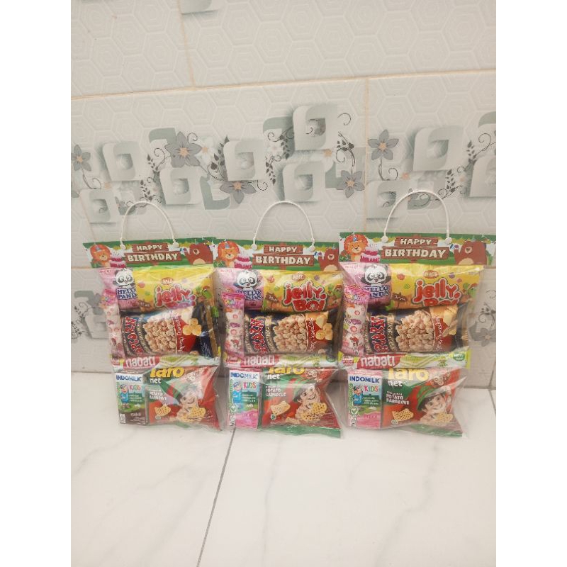 

Bingkisan Snack Ulang Tahun Anak C