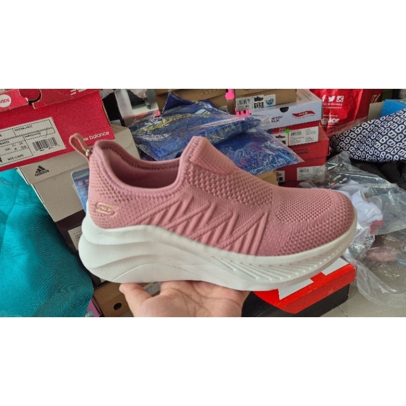 Skechers* sale 70%