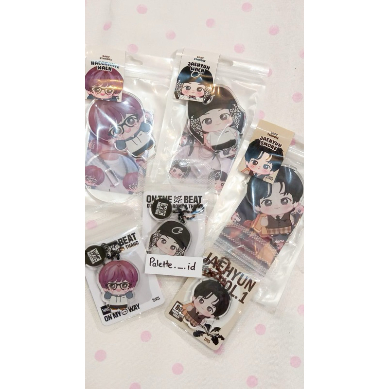 NCT 127 JAEHYUN HAECHAN SMOKE WALK STANDEE KEYCHARM