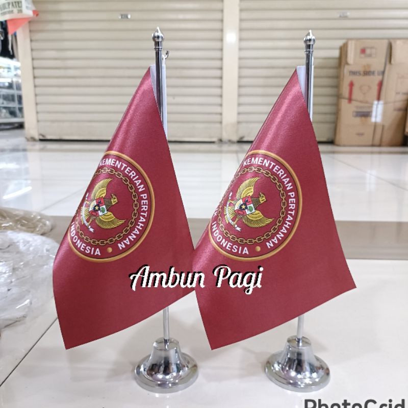 

best seller bendera logo Kemhan+tiang stenlis meja