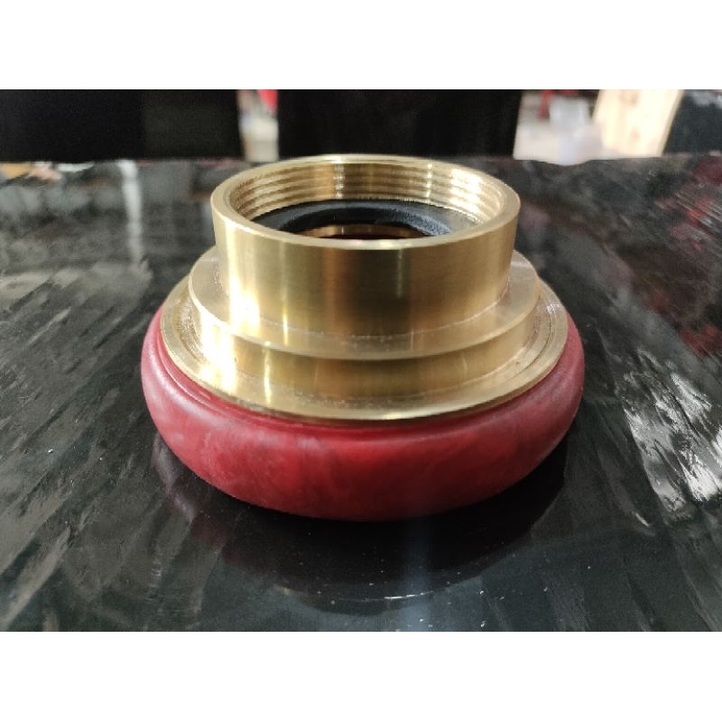 Coupling Machino Kuningan Famele Drat Dalam UK 2 x 2.5 Inchi