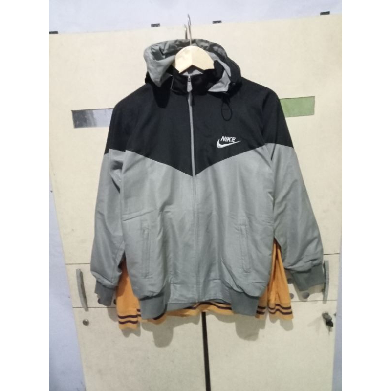 nike tech jacket