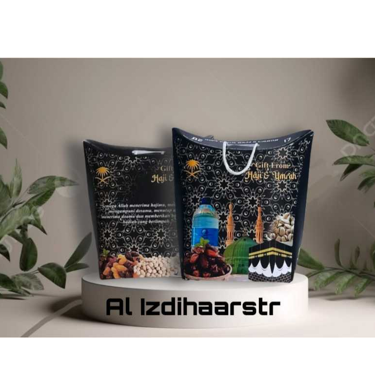 

PAPER BAG OLEH-OLEH HAJI & UMROH/ TAS OLEH-OLEH HAJI - Putih