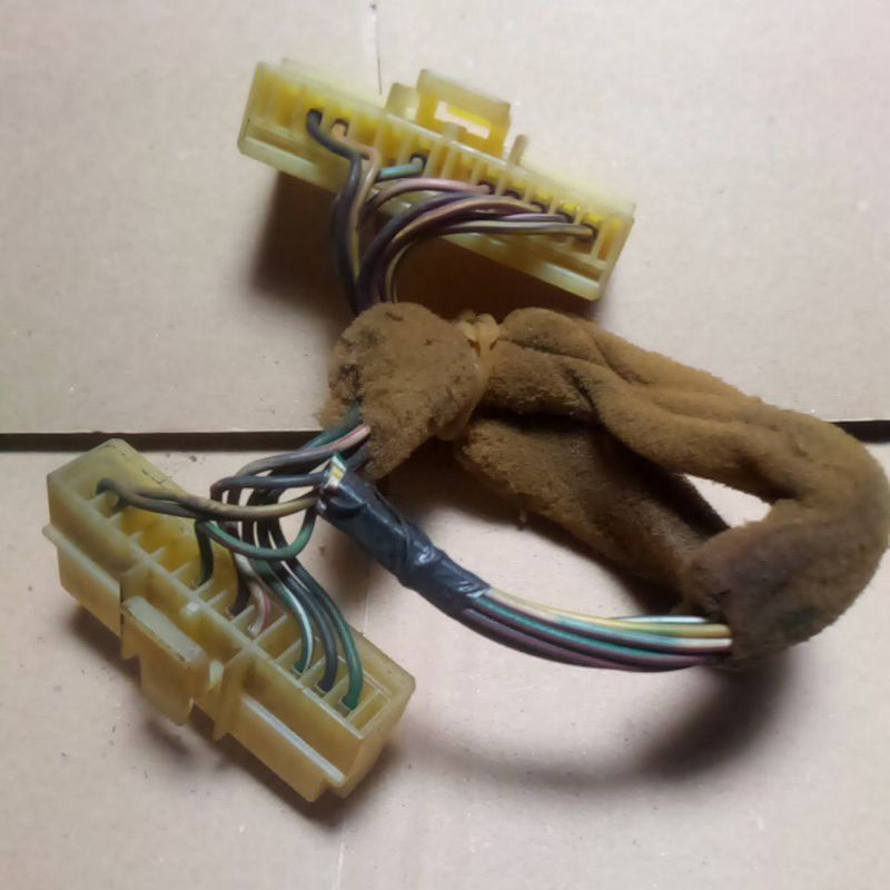 SOKET SPEEDOMETER ISUZU PANTHER PICK UP GRAND ROYAL (RPM & NON RPM)