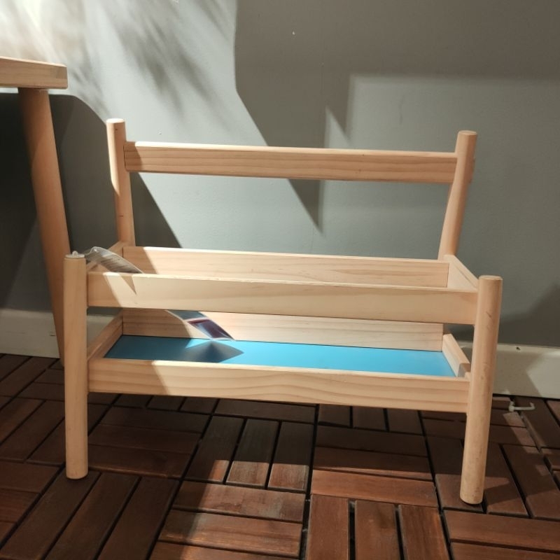 Rak buku anak Flisat