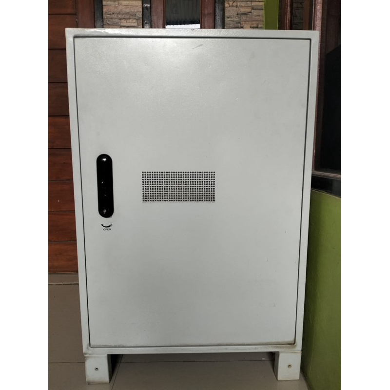 RAK SERVER OUTDOOR