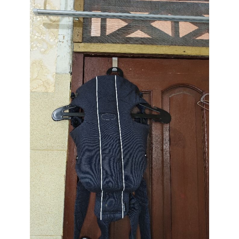 gendongan baby bjorn