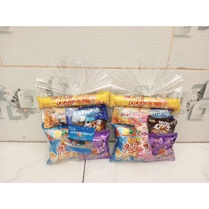 

Hampers bingkisan Snack Ulang Tahun Anak/Bingkisan Berbagi Acara.