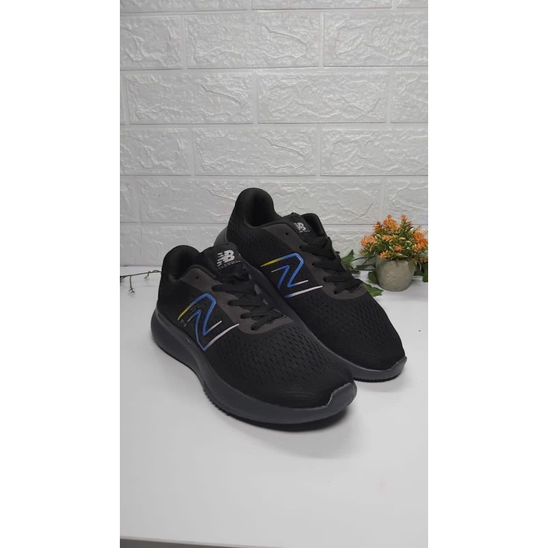 [Second Branded] NB 520 Running, size 40