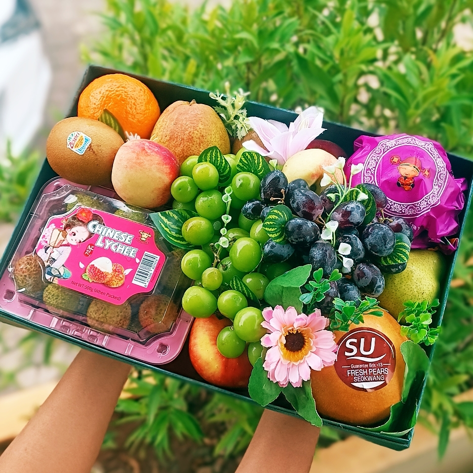 

Parcel Buah BOX Hampers Natal Tahun Baru Ramadhan Parcel Buah Premium Murah Semarang - INSTAN DolBuah