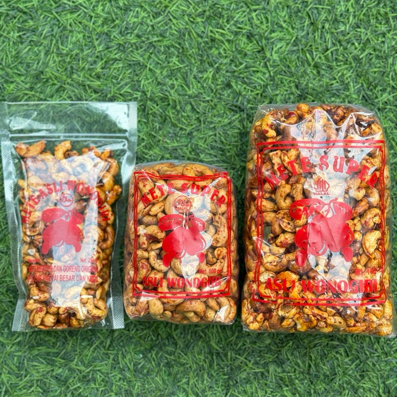 

1 kg Kacang Mete Wonogiri Varian Rasa Pedas Manis Mete Goreng Original - Snack Camilan Pedas Renyah