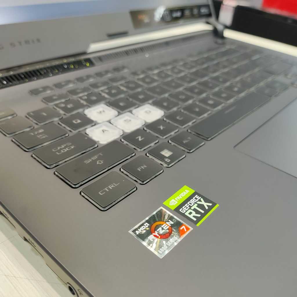 LAPTOP GAMING ASUS ROG STRIX G15 G513RM RYZEN 7 6800H SSD RTX3060-6GB 165Hz RGB WQHD GREY