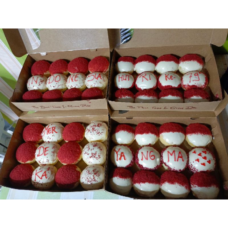 

DEB promo roti donat susu toping glaze 12 varian rasa, fresh di oven