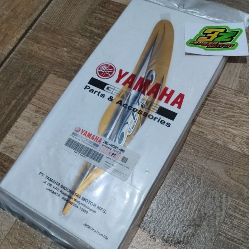 Stiker striping graphic grafik dada dasi panel tameng kiri atas Mio Sporty Smile 28D kuning gold ema
