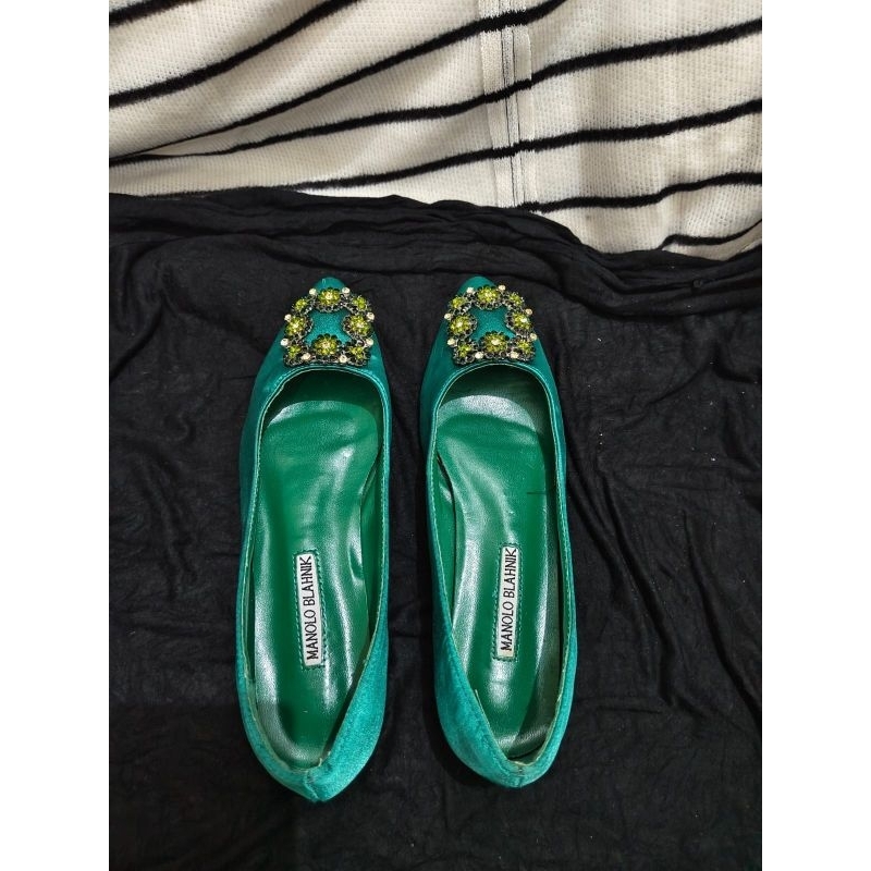 Sepatu Manolo Green