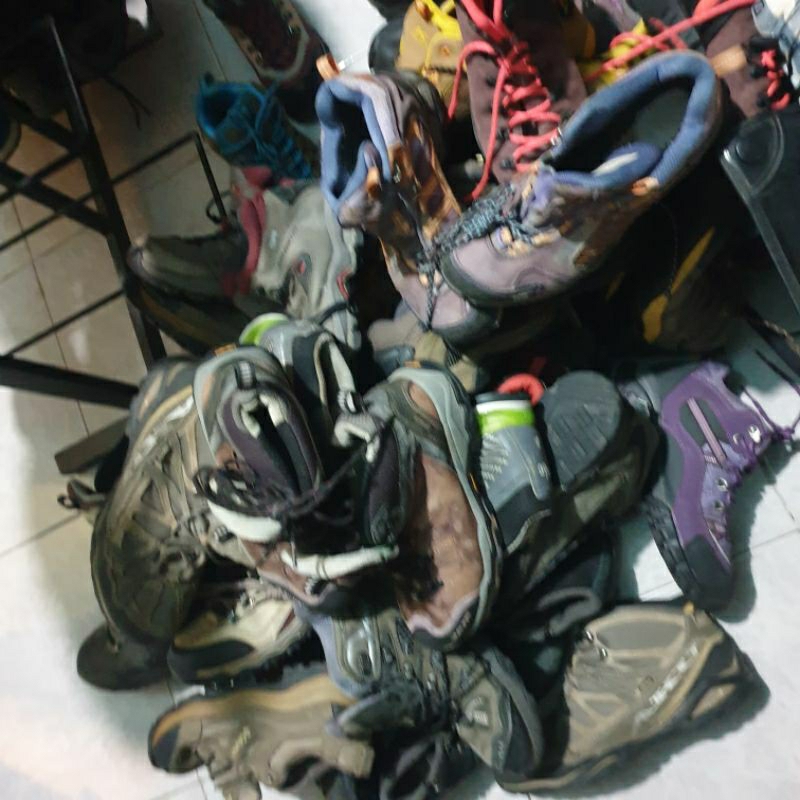 borongan sepatu hiking / outdoor